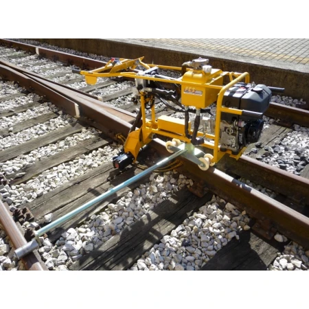 Spalinowa zakrętarka hydrauliczna z silnikiem obrotowym IHR 1300 P FCS